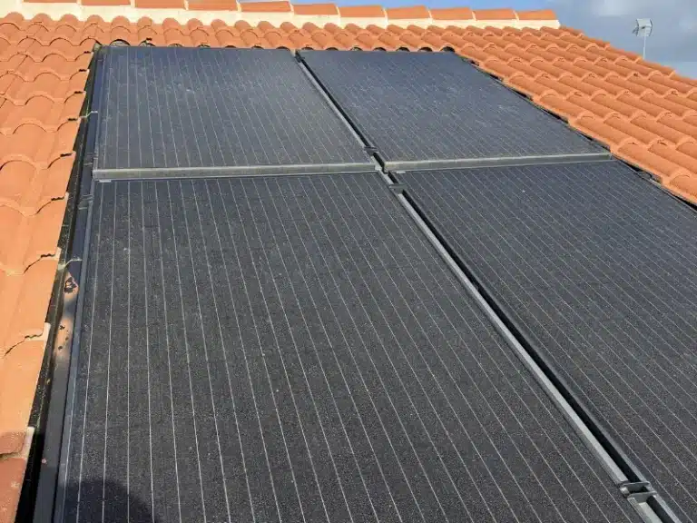 panneaux solaires sale avant intervention à grosbreuil