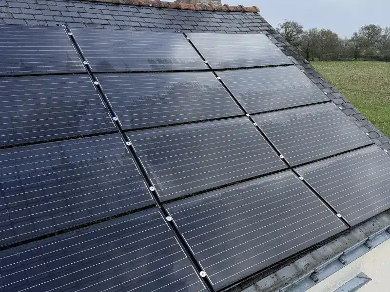 réalisation du nettoyage de panneaux solaires à segré