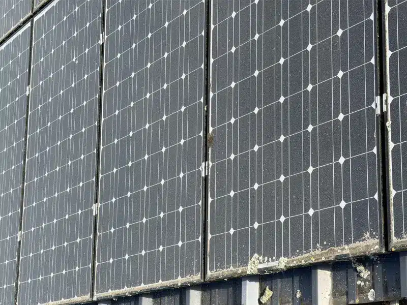 nettoyage panneaux solaires saint-herblain - avant