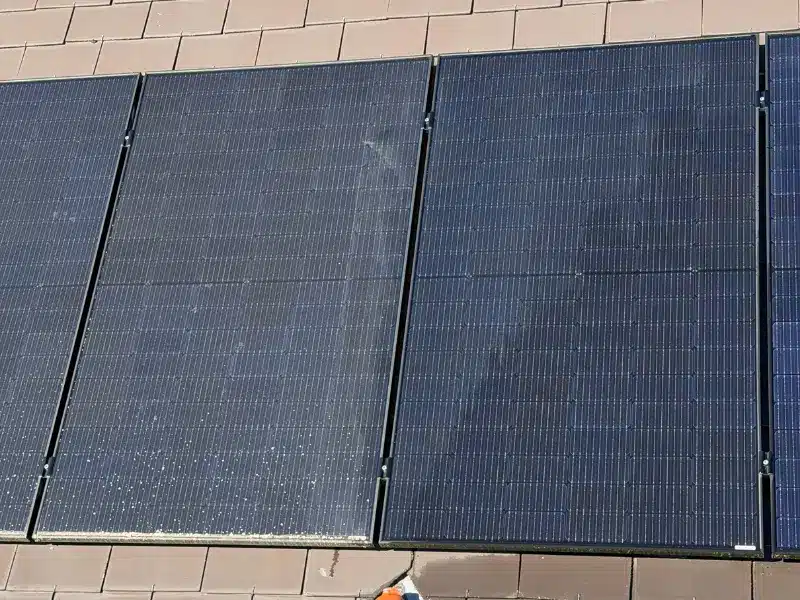 nettoyage panneaux solaires Longué-Jumelles avant